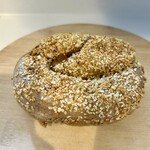 MARUICHI BAGEL - 全粒粉オニオン