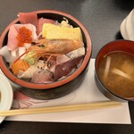 鮨政 - ちらし（ネタ大盛り）