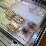 笹沢ベーカリー - 色々有るね。