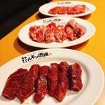 大衆炭火焼肉ジンギスカン ホルモン酒場 風土. - 