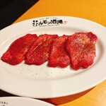 大衆炭火焼肉ジンギスカン ホルモン酒場 風土. - 