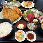まるわ食堂 - 