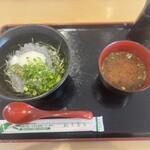 マル伊商店 内海店 - 