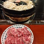 炭火焼 生ラム ジンギスカン だるまや - 生ラム肉と野菜・もやしミックス