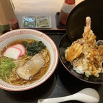 そば処 弥七 - 中華そば、天丼小