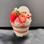 アニバーサリー - 料理写真:いちごティラミス