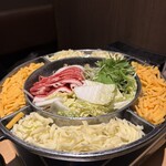 彩屋 札幌駅前店 - 【道産牛のすきやきチーズフォンデュ】