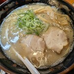 麺屋ラ賊 - ラーメン 750円
