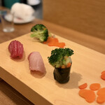 鮨 たつ也 よしかわ - 