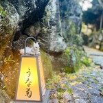 うな菊 奈良本店 - うな菊さんへ続く小路より