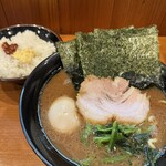 家系らーめん押忍 - 