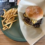 Rugged BASE - BIG RUGGED BURGERのダブル