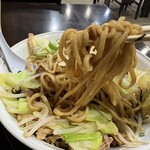 ラーメン中々 - 麺リフト　太麺