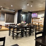 ラーメン中々 - 早い時間は座り放題