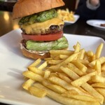 シェイクツリー バーガー＆バー - 