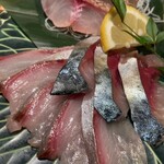 寿司を味わう 海鮮問屋 浜の玄太丸 - 