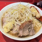 ラーメン二郎 - 小ラーメン(コール：ニンニク少し)・ショウガ半分