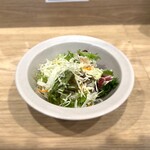 1ポンドのステーキハンバーグ タケル - サラダ