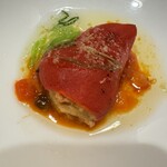 びいどろ - 赤ピーマンの中に蟹のスリ味が入ったものーやさしくて贅沢な味