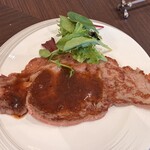 川崎日航ホテル カフェレストラン「ナトゥーラ」 - 赤ワインソース
