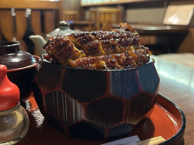 百名店]美味しくて香ばしいひつまぶしをお腹いっぱい頂きました！』by