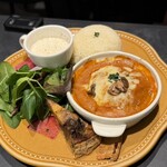 ラ・メゾン アンソレイユターブル - ■チーズ焼きストロガノフハンバーグ（ドリンク付き）、ミートソースキッシュ、ジャガイモのポタージュ ¥1.780