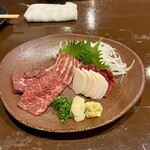 けとばし屋チャンピオン 三宮店 - 馬刺し〜新鮮で美味しい
