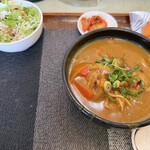 中国料理 頤和園 - 付け合わせにココナッツカレーラーメンも選べました