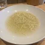 らーめんMAIKAGURA - 麺をこのくらい残しておく