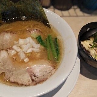 らーめん 四恩_0