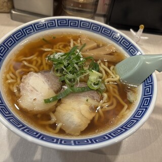 駅前ラーメン ひげ_1