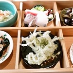 割烹 なが岡 - 彩り御膳(下段)