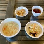 田燕居 - 