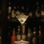 バー ノーブル - ③ ドライマティーニ