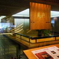 日本料理 瀬戸内 - ちょっと敷居が高そうな店内