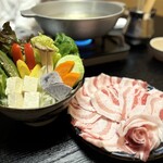 純血統うるまアグーしゃぶしゃぶ金とん - 