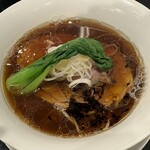 創作麺工房 鳴龍 - 醤油拉麺1,300円　ポールポジション1杯目　11:11着丼