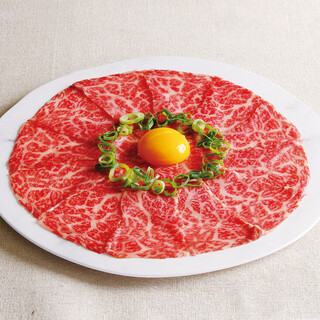 黒毛和牛の「百名山ユッケ」は、特別な時に食べたい逸品♪