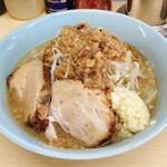 ラーメン スタミナパンチ - ミニラーメン麺量150g950円、野菜マシ