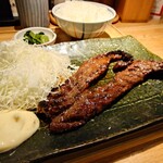 湊や磯吉食堂 - 料理写真:牛はらみの一本焼き定食