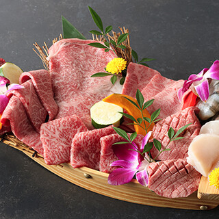 豊かな自然で育った常陸牛を心ゆくまで。盛り合わせあり