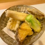 ひろ作 - 天ぷら盛り合わせさんでーす。③