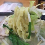 タンメンしゃきしゃき - 縮れ麺ｱｯﾌﾟ