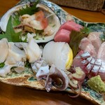 魚虎千両 - 刺身盛り2,980円