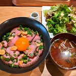 Delicatessen & Cafe ONU - 