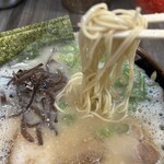栗ちゃんラーメン - 麺リフト