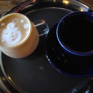 レッド&ブルーカフェ_1