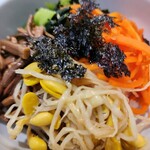 ふくふく パンチャンの家 - ビビンバ  具材も多くあって  コチジャンを加え 最後まで美味しく食べれて とても良かったです