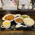 四川料理 心 - B日替りランチ 1250円
                                (モツのピリ辛煮込み)
                                ハーフ麻婆豆腐 250円