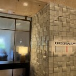 Crossroads Kitchen - 店頭写真　入口からして開放的になりました